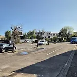 Lägenhet Avec Parking Et Piscine, A 5 Minutes De La La Leucate