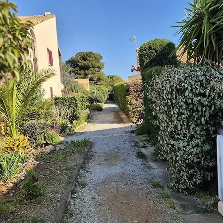 Résidence Avec Parking Et Piscine, à 5 Minutes De La La Leucate