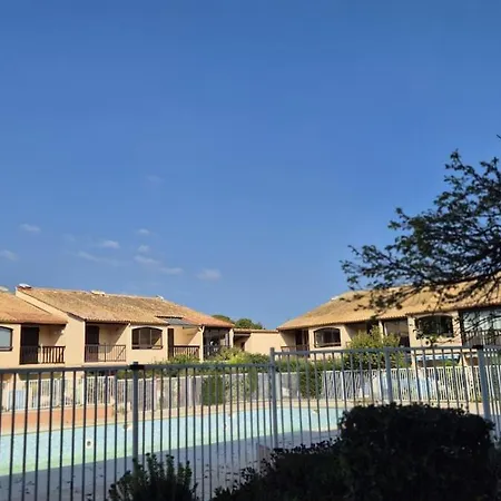 Résidence Avec Parking Et Piscine, à 5 Minutes De La La